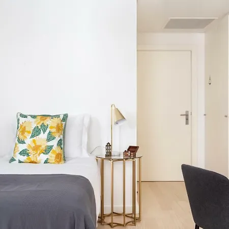 Apartman Altido Bright And Elegant 1br With Workspace And Huge Terrace In Pena, Close By Viewpoint
