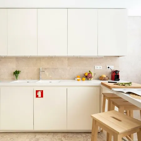 Altido Bright And Elegant 1br With Workspace And Huge Terrace In Pena, Close By Viewpoint * Lisbon