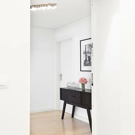 Apartment Altido Bright And Elegant 1br With Workspace And Huge Terrace In Pena, Close By Viewpoint *