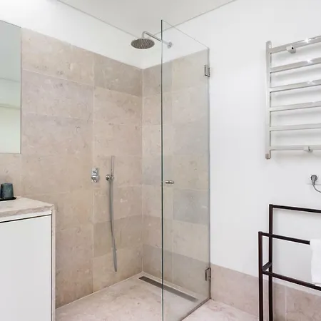 Altido Bright And Elegant 1br With Workspace And Huge Terrace In Pena, Close By Viewpoint * Lisbon