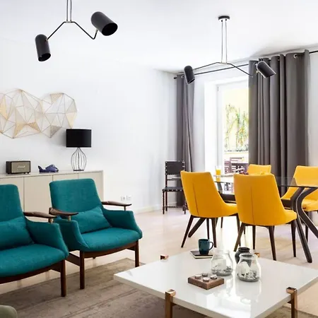 Apartment Altido Bright And Elegant 1br With Workspace And Huge Terrace In Pena, Close By Viewpoint Lisbon