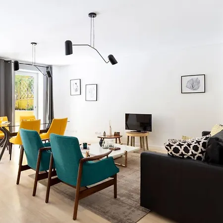Apartment Altido Bright And Elegant 1br With Workspace And Huge Terrace In Pena, Close By Viewpoint