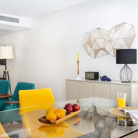 Altido Bright And Elegant 1br With Workspace And Huge Terrace In Pena, Close By Viewpoint *